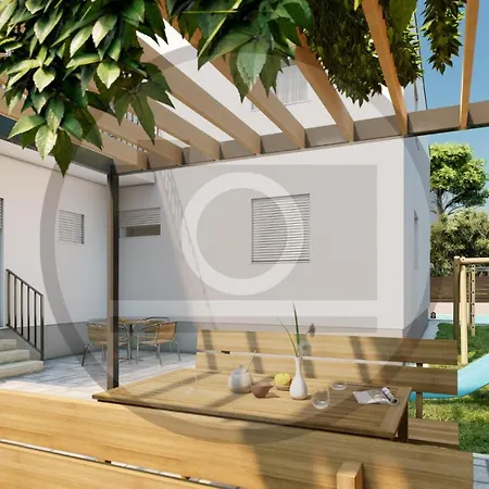 Awesome Apartment In Zadar With Wifi Apartamento *